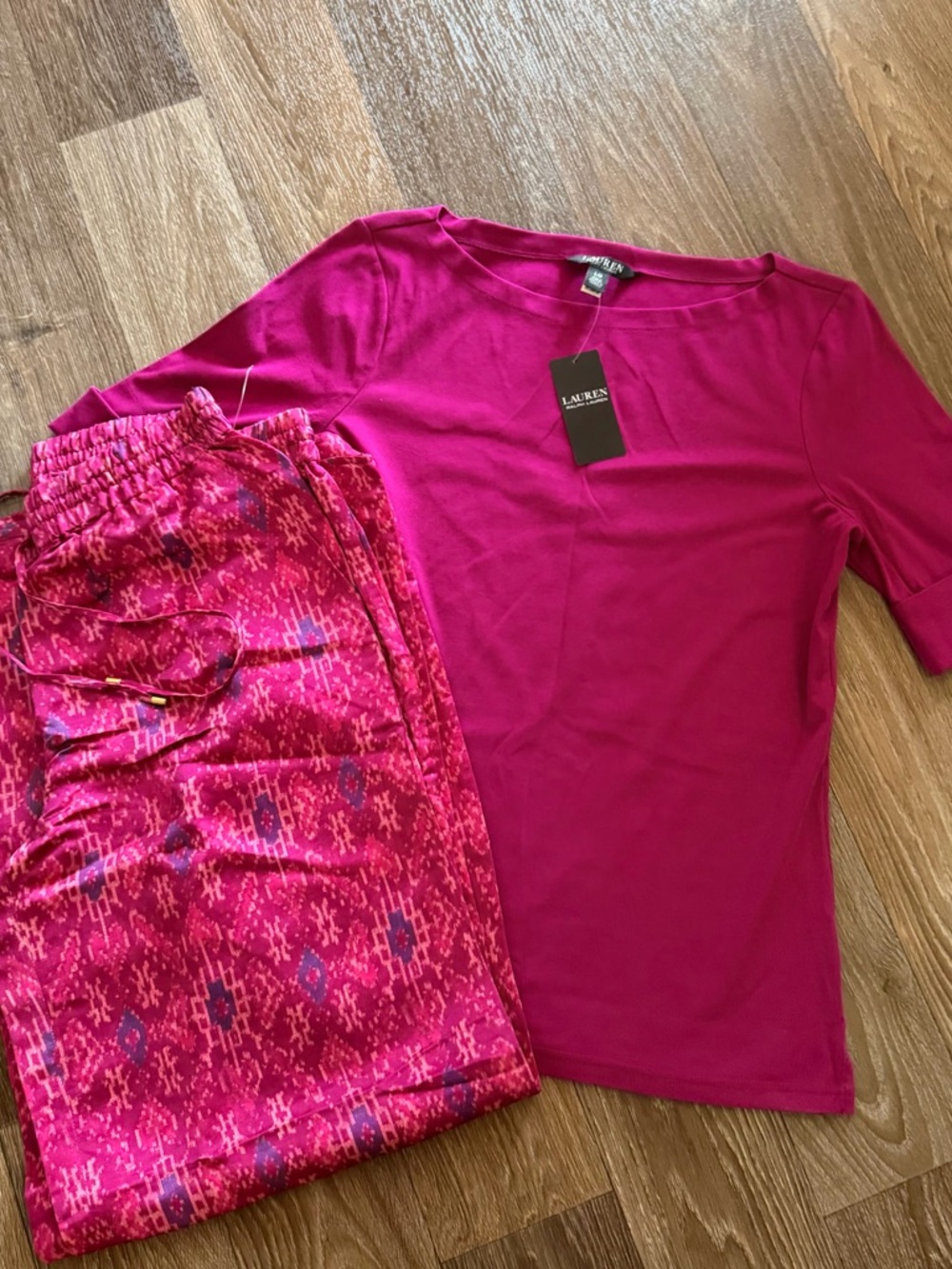 Lauren Ralph Lauren set Magenta Short Sleeve Blouse with Patterned Pants